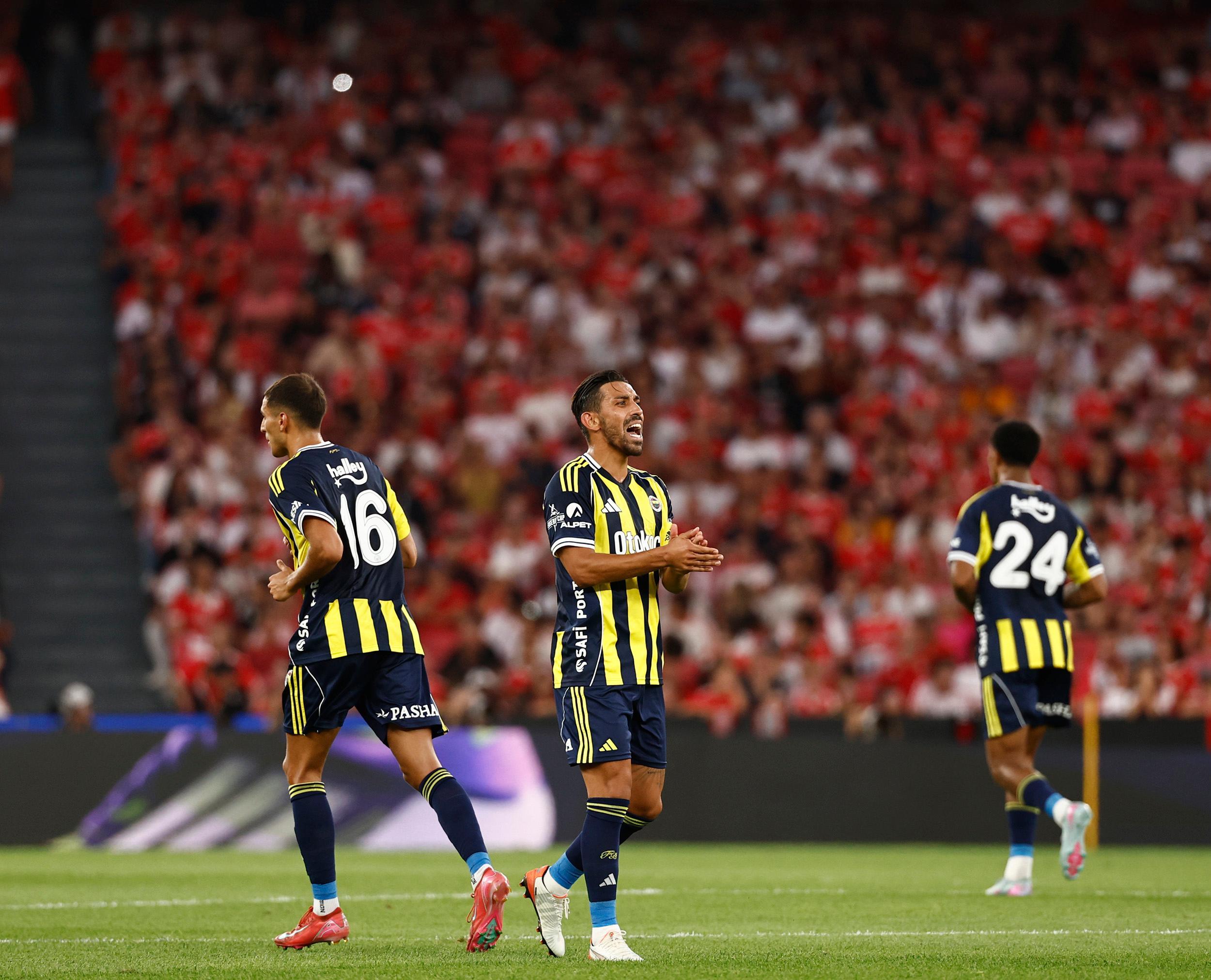 开云综合 -今夜拜仁慕尼黑备战欧超杯，远射贴柱细节曝光，压力陡增，控场能力受关注 